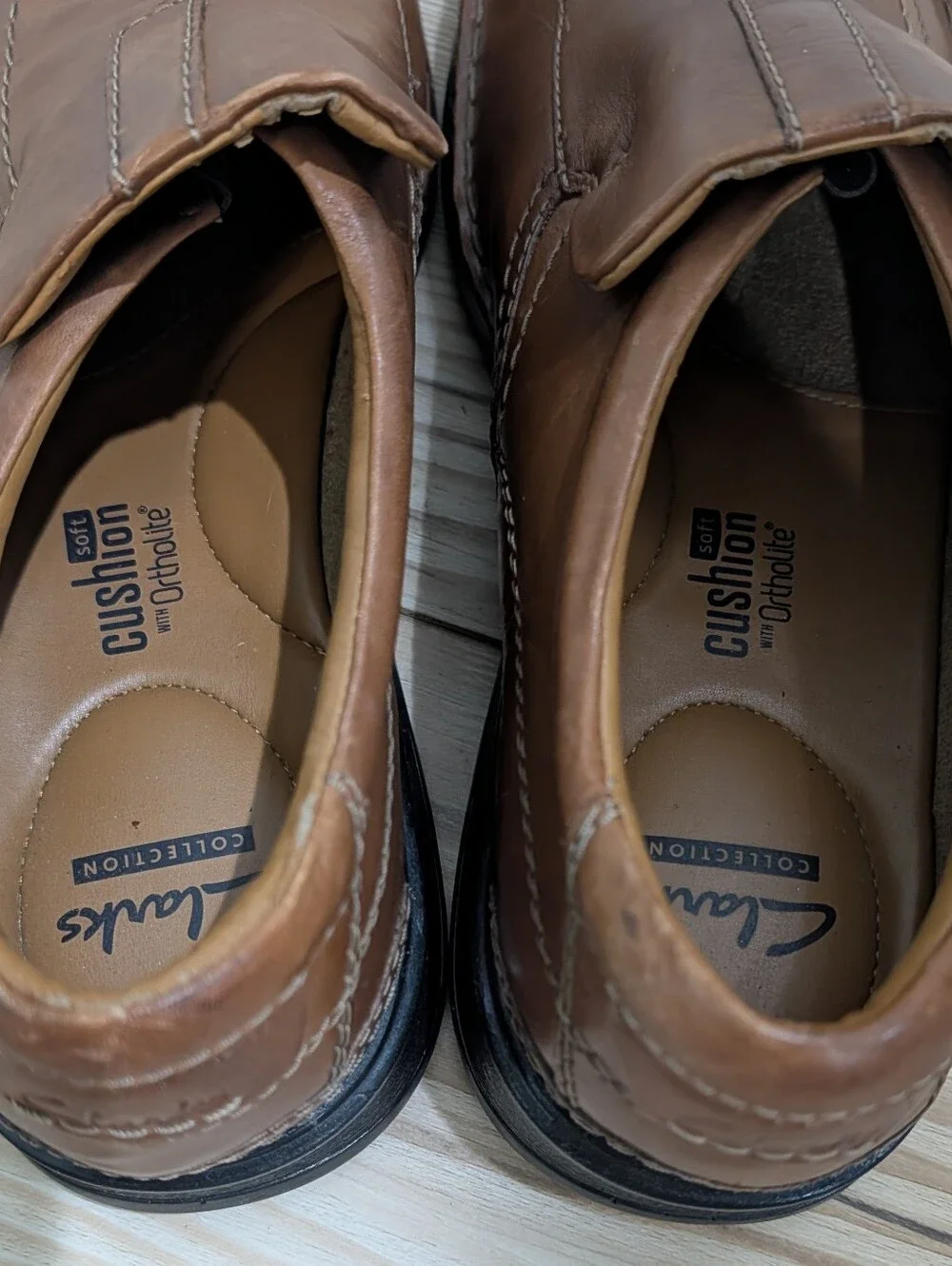 Clarks Tan/Brown Leather Slip-On Loafers